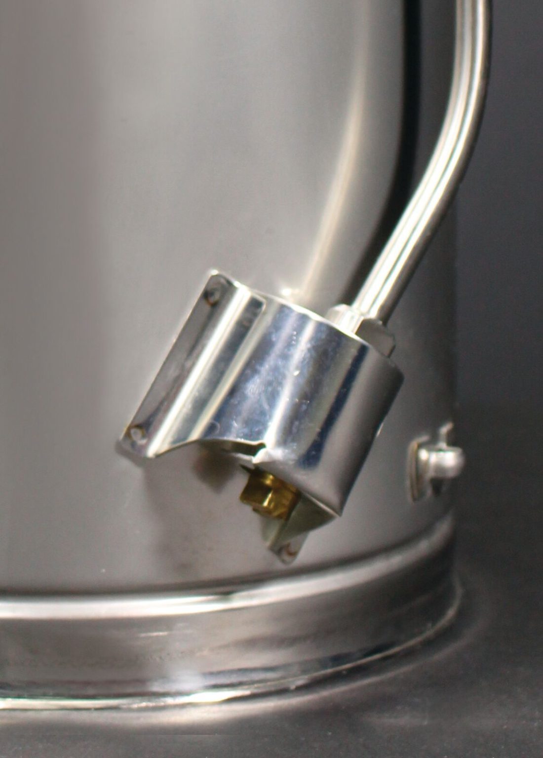 S103EX – 3.5 Gal. Stainless Steel Viton® EXTREME™ Concrete Compression ...